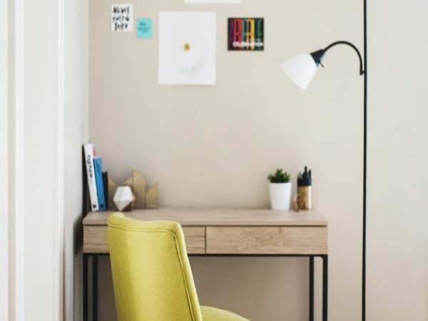 How to Set Up Your Home Office on a Budget as a Beginner Virtual&nbsp;Assistant